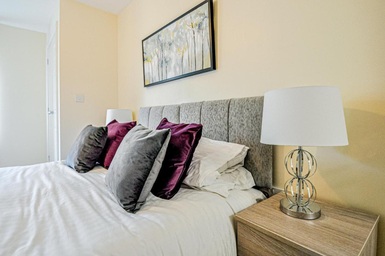 Kings Quarter - Four Bed Apartment - #0202 Maidenhead Eksteriør billede