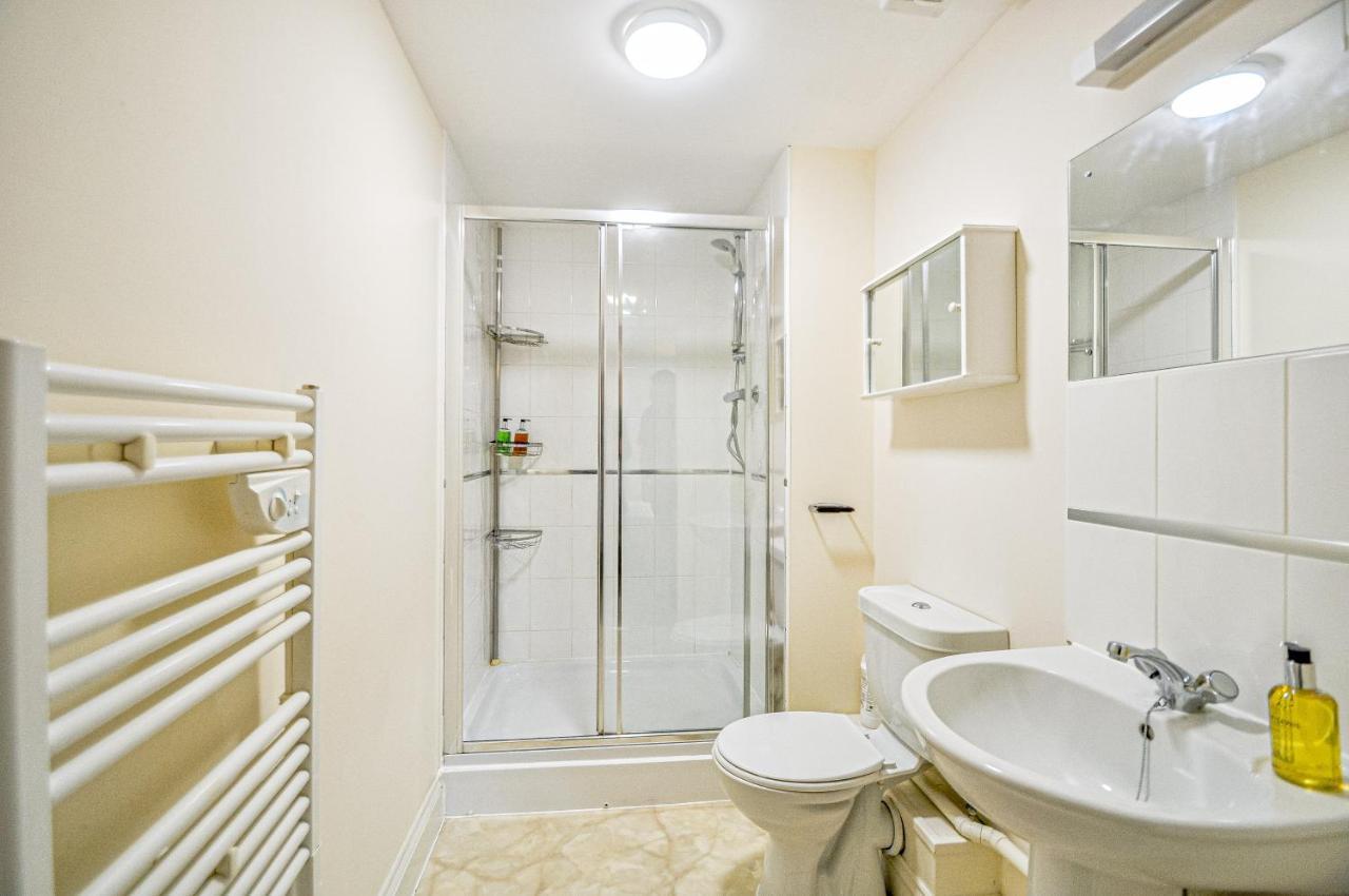 Kings Quarter - Four Bed Apartment - #0202 Maidenhead Eksteriør billede