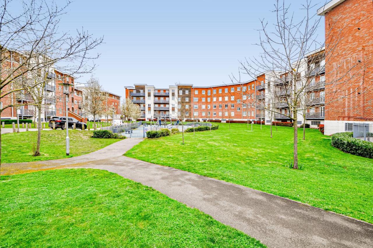 Kings Quarter - Four Bed Apartment - #0202 Maidenhead Eksteriør billede